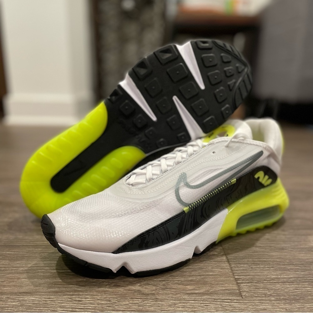 Nike Air Max 2090 sz 13 - Picture 2 of 5